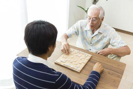 Tích cực sử dụng trí não kết hợp làm việc, nghỉ ngơi khoa học góp phần giúp tinh thần linh hoạt.