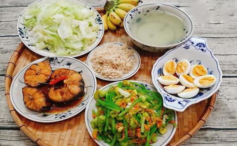 Kẽm không tồn tại trong cơ thể dưới dạng dự trữ nên thường xuyên phải bổ sung hằng ngày qua thực phẩm.