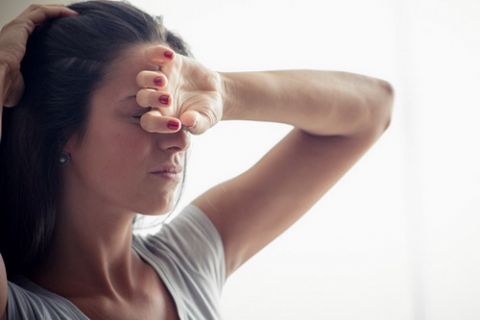 Tiền mãn kinh và mãn kinh là khoảng thời gian khiến nhiều chị em sợ hãi.